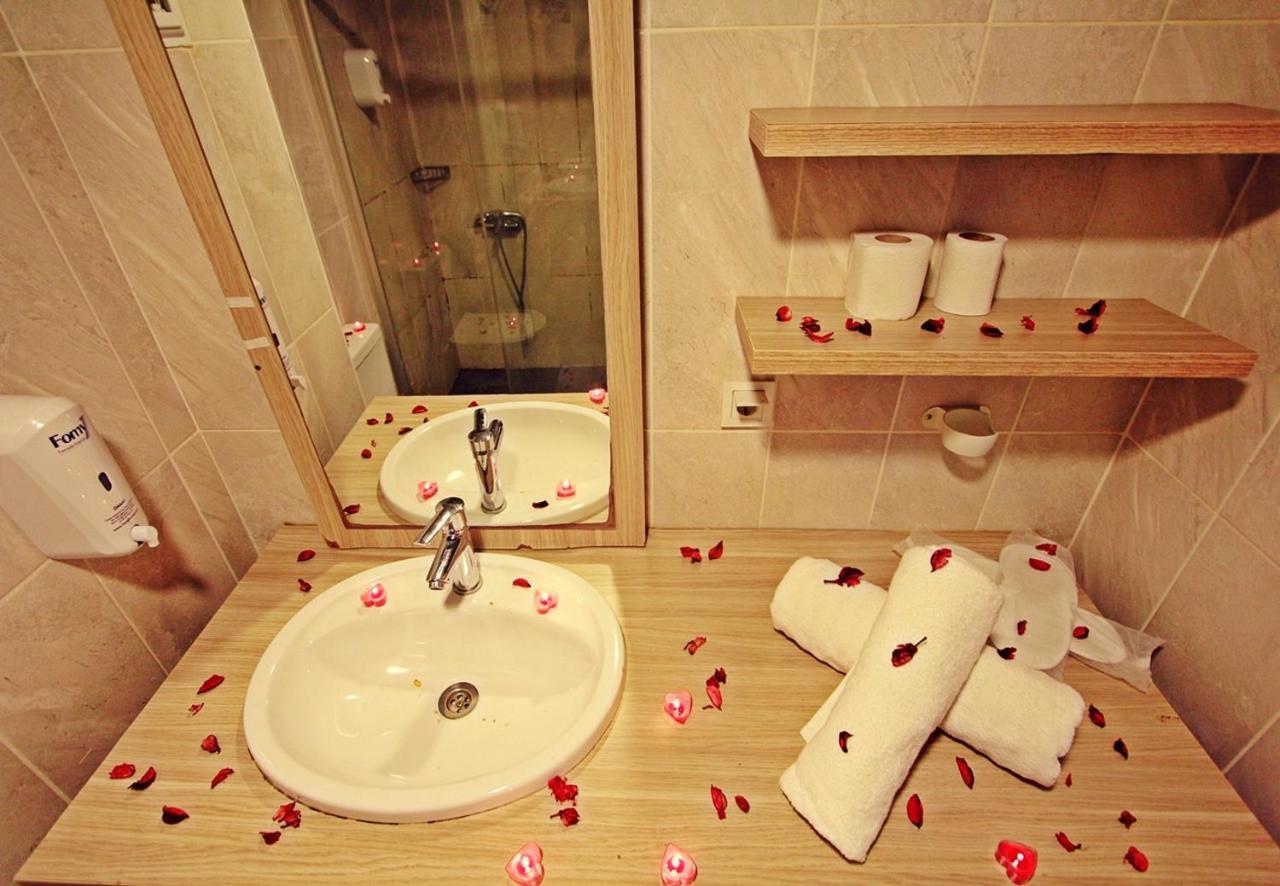 Red House Vip Apartmant Suites Estambul Exterior foto